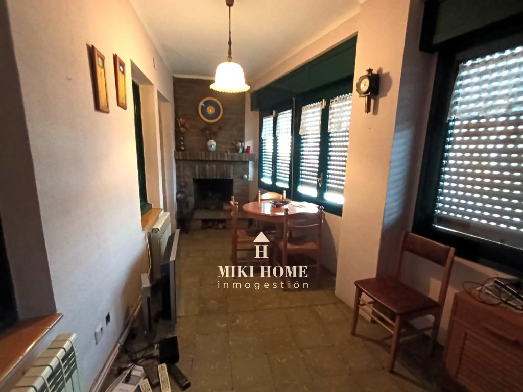 Piso en avda Estación de Barbastro 8