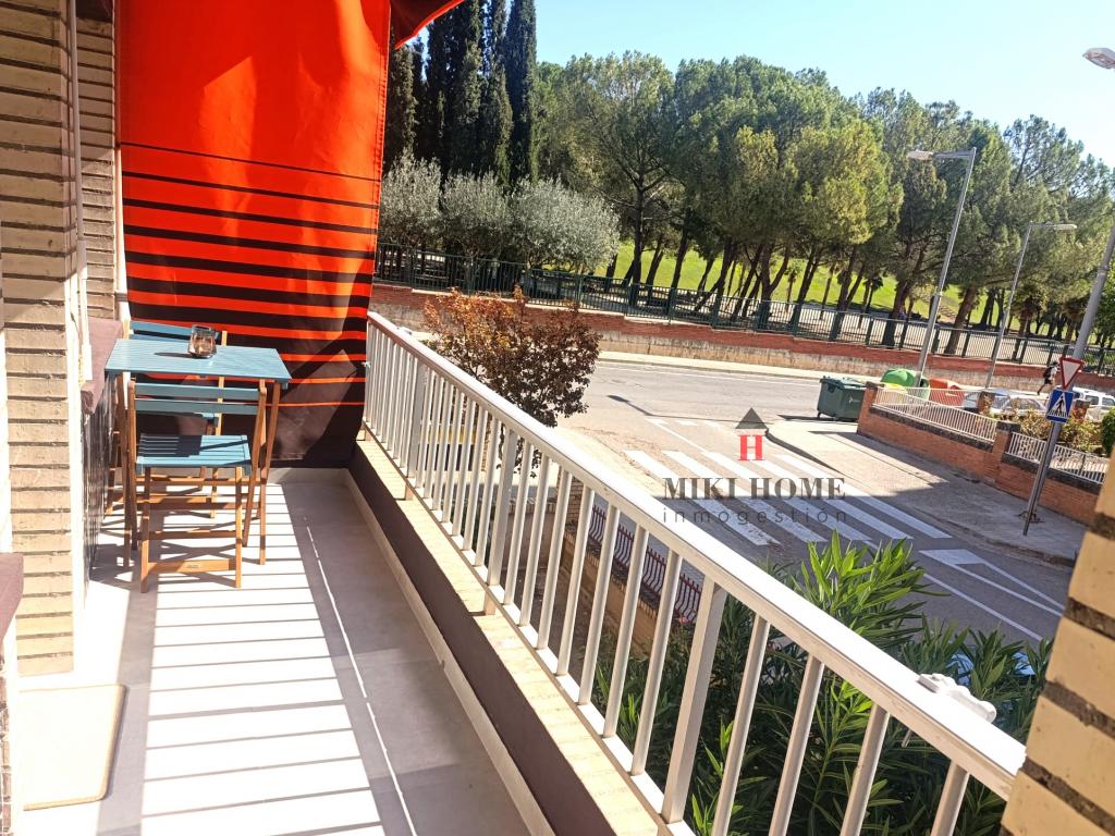 Piso en c/ Huesca de Barbastro 9