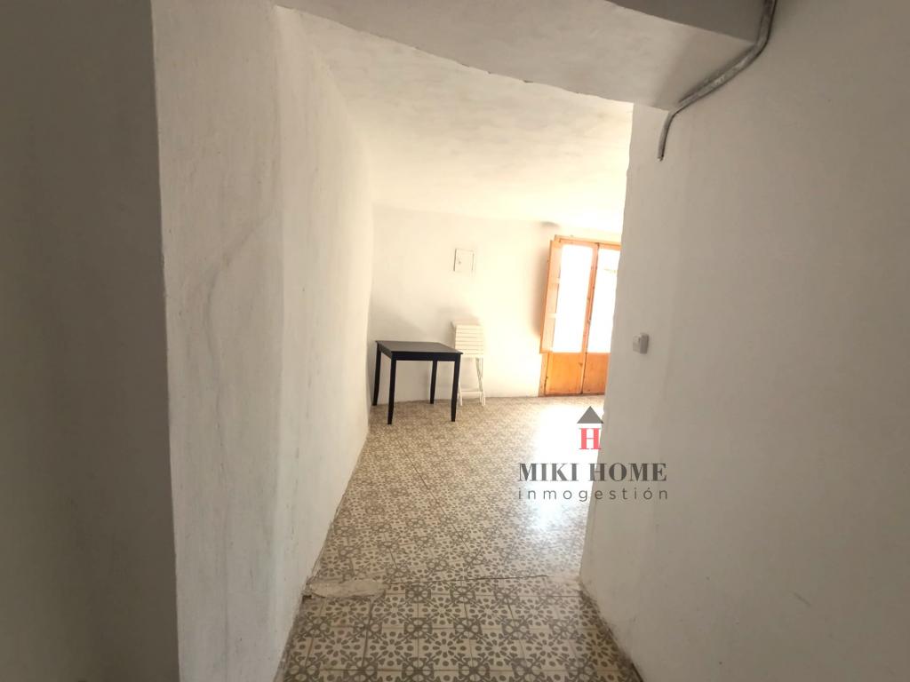 Piso en Calle SANTA ANA Nº3 de Torres del Obispo 10