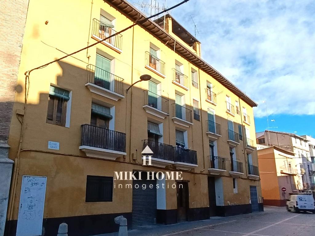 Piso en calle Graus de Barbastro