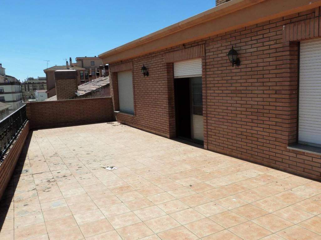 Piso en Calle Tamarite, 38, 22500 Binéfar, Huesca, España de Binéfar 9